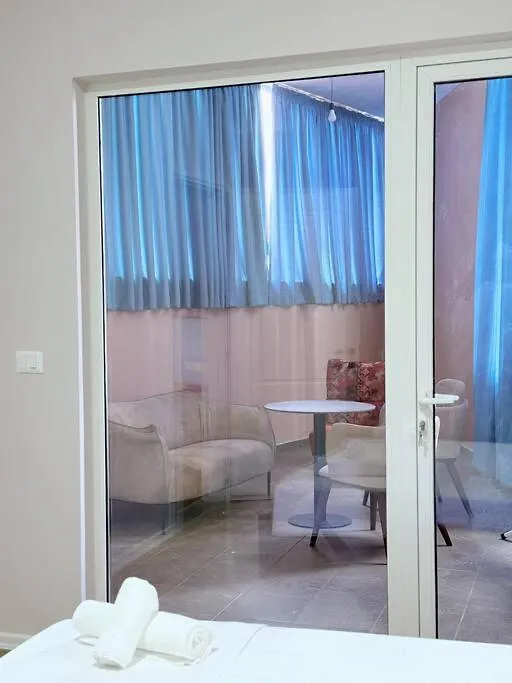 Aem 1 Bedroom Apartment Apt #9 Golem